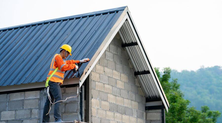 Professional residential roofers in Adel, OR